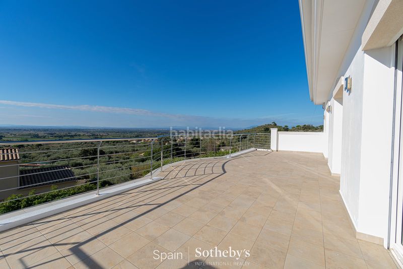 Foto d292e21d-5e6a-4389-8174-ad13755ba9dd. Casa amb calefacció aparcament piscina a Pau