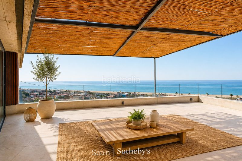 Foto f201a830-7e9b-4ba9-bb8a-4a343541e1c9. Casa amb calefacció aparcament a Bellamar Castelldefels