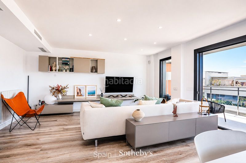 Foto 7b7d6913-8024-448f-a800-a39ef1053640. Dachwohnung mit heizung parking in La Plana Sitges