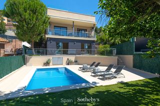 Casa  Carrer mestre falla. Exclusiva villa con licencia turística y espectaculares vistas a