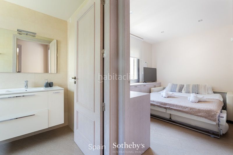 Foto 1a844e37-3298-4009-bd0c-d8919a5a4eb0. Casa amb calefacció aparcament piscina a Premià de Dalt