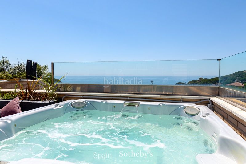 Foto ed5ce9df-5834-486d-807f-5a542cc61e5a. Casa amb calefacció aparcament piscina a Premià de Dalt