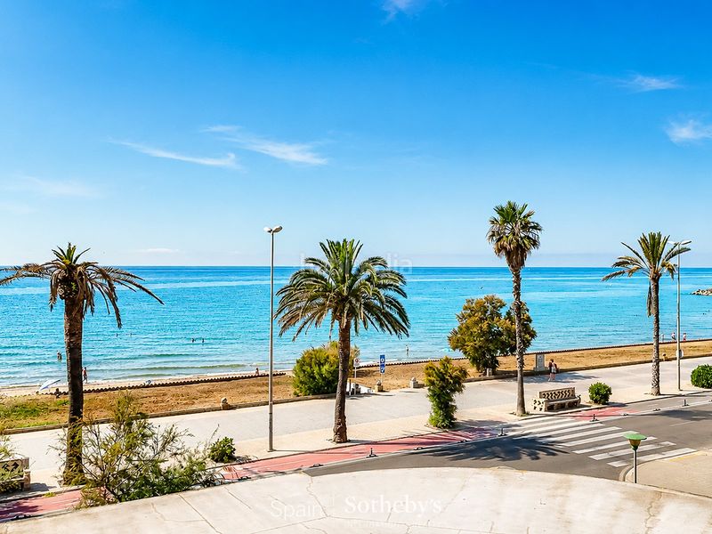 Foto a5713acd-525d-48e0-9880-b265eb29c9b8. Dúplex amb calefacció aparcament piscina a Can Girona - Terramar - Vinyet Sitges