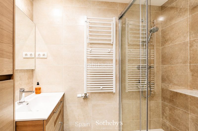Foto 2fdfc286-d72c-434c-8517-bf0fbcef0ca0. Apartament amb calefacció aparcament piscina a Can Girona - Terramar - Vinyet Sitges
