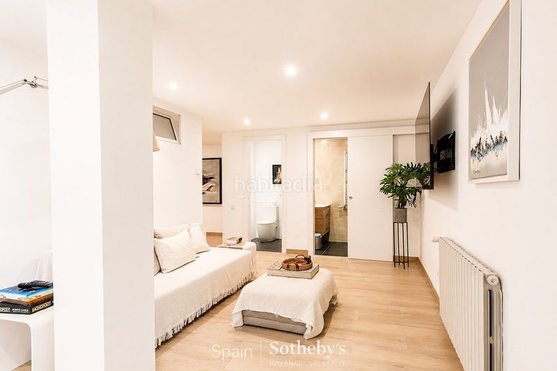 Foto 655d9d59-f9f9-48a2-9a20-972380475ce2. Apartament amb calefacció aparcament piscina a Can Girona - Terramar - Vinyet Sitges