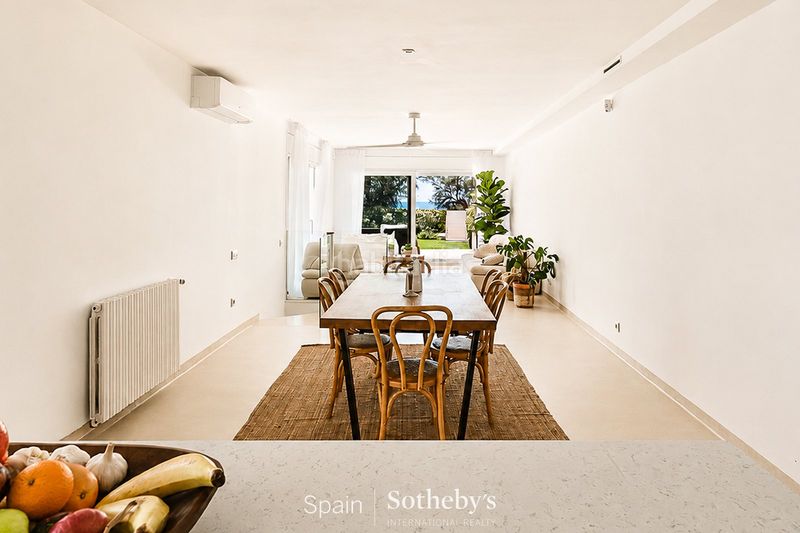 Foto 7eae8b2b-df7e-46b9-b8a6-ade35d943b8a. Apartament amb calefacció aparcament piscina a Can Girona - Terramar - Vinyet Sitges