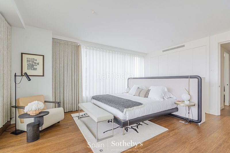 Foto ae636eb2-3c4e-4394-a35c-a41379f13c07. Apartament amb calefacció aparcament piscina a Provençals del Poblenou Barcelona