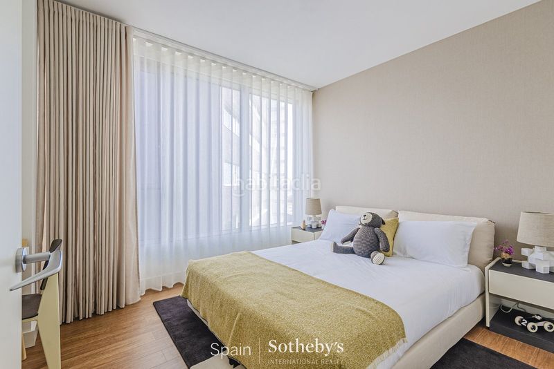 Foto c108f914-c5ee-4a4e-93d0-f3890fc223dc. Apartament amb calefacció aparcament piscina a Provençals del Poblenou Barcelona