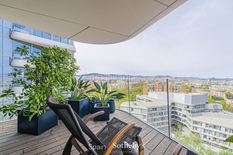 Foto fb4758c5-0f67-4f75-962a-8e4b920637dd. Apartament amb calefacció aparcament piscina a Provençals del Poblenou Barcelona