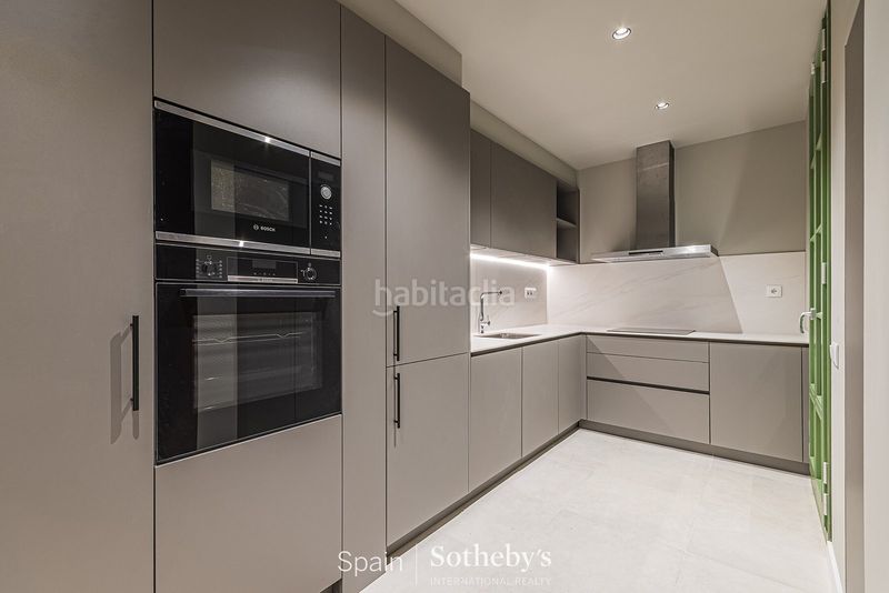 Foto 54ebf397-d625-4e48-b231-3f611ff57bf6. Apartament amb calefacció a Gòtic Barcelona