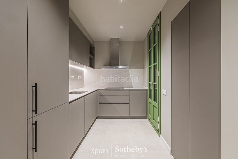Foto c0320b02-a92c-4ecc-aed2-1e433d2afb8c. Apartament amb calefacció a Gòtic Barcelona