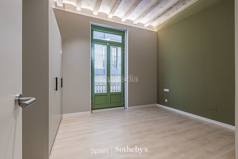 Foto f6776524-f34a-416d-8cae-2e1d05ca28e1. Apartament amb calefacció a Gòtic Barcelona