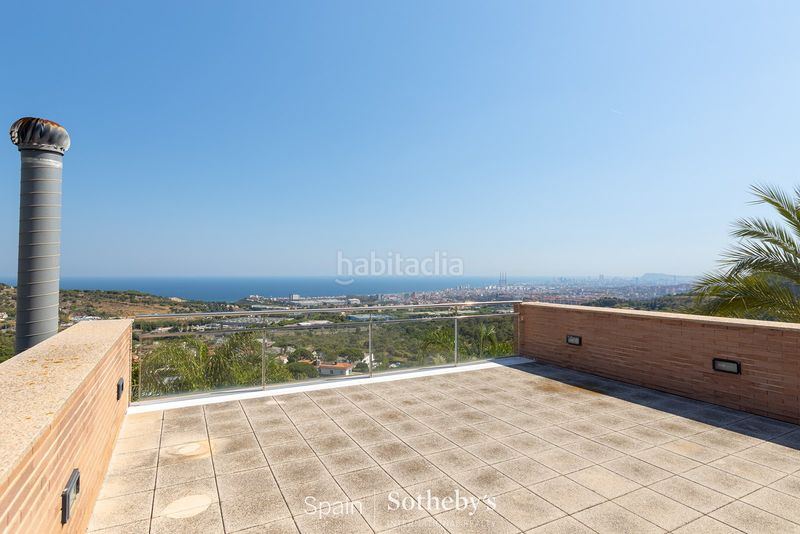 Foto bacaf948-85f6-4c73-bea4-773fa8531730. Casa amb calefacció aparcament piscina a Mas Ram Badalona