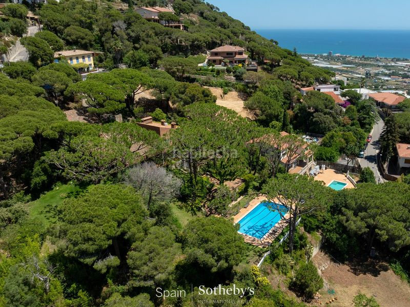 Foto a107d98a-fc6b-49cf-b37b-7c71e827bf43. Haus mit heizung parking pool in Cabrils