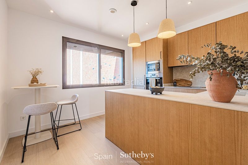 Foto 0b8a07d2-9222-42c1-b06d-b96b870e66fa. Penthouse with heating in Poblenou Barcelona