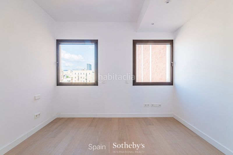 Foto decf15a7-54bc-413f-a476-47c15a8051f3. Àtic amb calefacció a Poblenou Barcelona