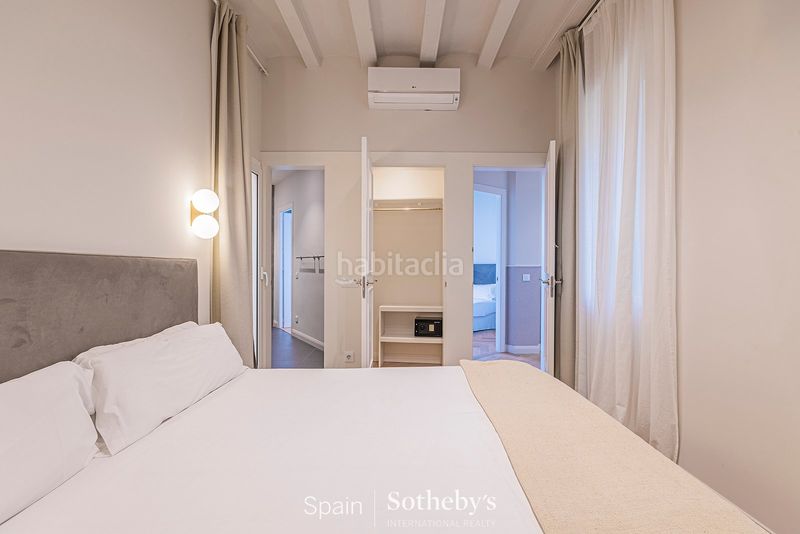 Foto 4c25ea23-c859-47d1-94b8-b78a18f7cdfb. Apartament amb calefacció piscina a St. Pere - Sta. Caterina - El Born Barcelona