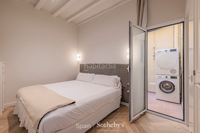 Foto 8edf6b90-02de-4f01-9dd7-0e54fb458566. Apartament amb calefacció piscina a St. Pere - Sta. Caterina - El Born Barcelona