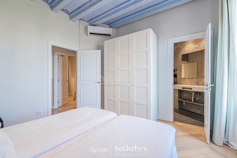 Foto 9369d2ab-7dff-4d67-9be3-798b37860b99. Apartament amb calefacció piscina a St. Pere - Sta. Caterina - El Born Barcelona