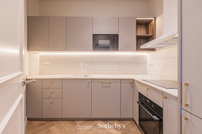 Foto a463c720-7aa0-4466-af25-4f4a0f5aed5e. Apartament amb calefacció piscina a St. Pere - Sta. Caterina - El Born Barcelona