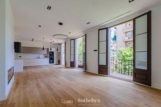 Apartament  Rossello. Apartamento renovado con 4 dormitorios en eixample dreta