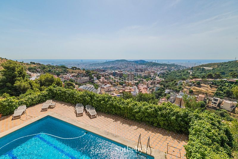 Foto 4190ce47-f52d-482a-a1aa-2de06068c939. Casa amb calefacció aparcament piscina a Sant Genís dels Agudells Barcelona