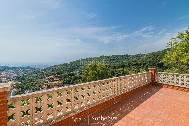 Foto 705164f2-b386-464f-a362-298a31f3fff7. Casa amb calefacció aparcament piscina a Sant Genís dels Agudells Barcelona
