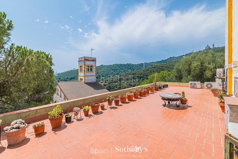 Foto 7defda33-3a9e-43b2-82a0-6e5e6e3dc471. Casa amb calefacció aparcament piscina a Sant Genís dels Agudells Barcelona