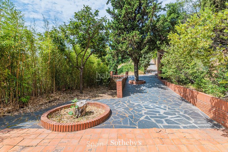 Foto a782e84c-c2cd-4c71-ada8-a9d51d3610d1. Casa amb calefacció aparcament piscina a Sant Genís dels Agudells Barcelona