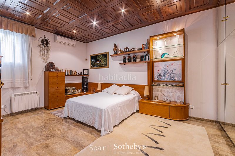 Foto d106a5dc-0af3-40ff-b83c-63c7a857a9f6. Casa amb calefacció aparcament piscina a Sant Genís dels Agudells Barcelona