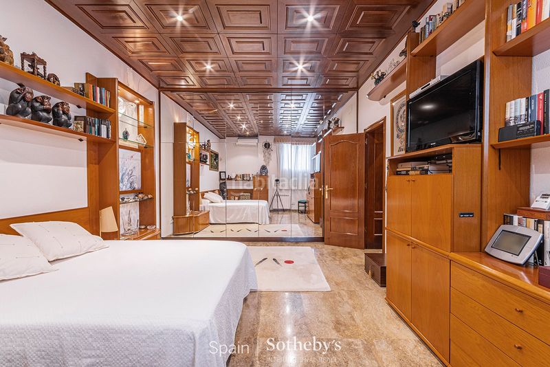 Foto faab1d6e-13ed-4882-b028-1caba52c8e98. Casa amb calefacció aparcament piscina a Sant Genís dels Agudells Barcelona