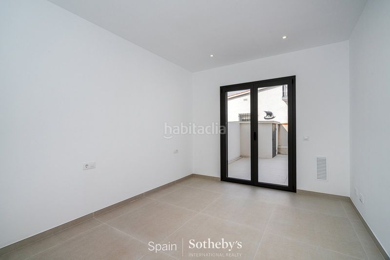 Foto 787ee110-4692-439c-93e3-bc0c3f5a7407. Casa aparellada amb calefacció aparcament piscina a Empuriabrava