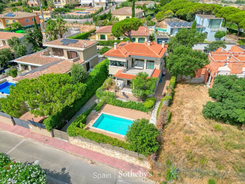 Foto e0e70173-efe9-4b51-89d0-1c4c94e224a8. Casa amb calefacció aparcament piscina a Sant Pol Sant Feliu de Guíxols