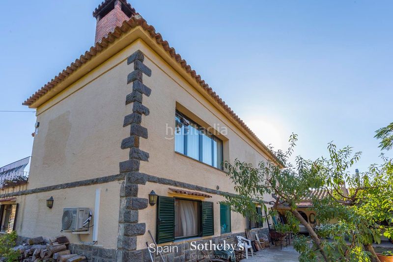 Foto 589a2cbd-e6f5-420c-8ff9-5975c45c4d89. Casa amb aparcament a Requesens Empuriabrava