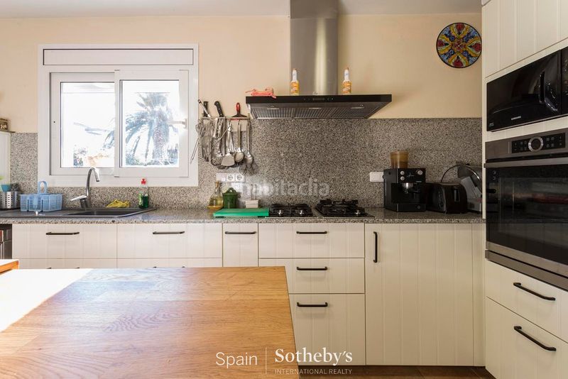 Foto 65644e49-7883-4640-810f-be23062dc91b. Casa amb aparcament a Requesens Empuriabrava