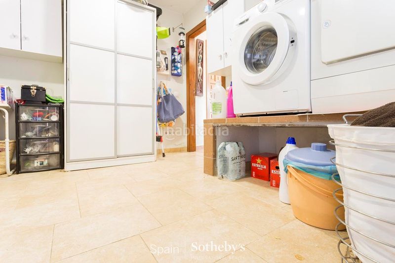 Foto 68a05e31-2854-4791-917d-3e5d94cb0fd5. Casa amb aparcament a Requesens Empuriabrava