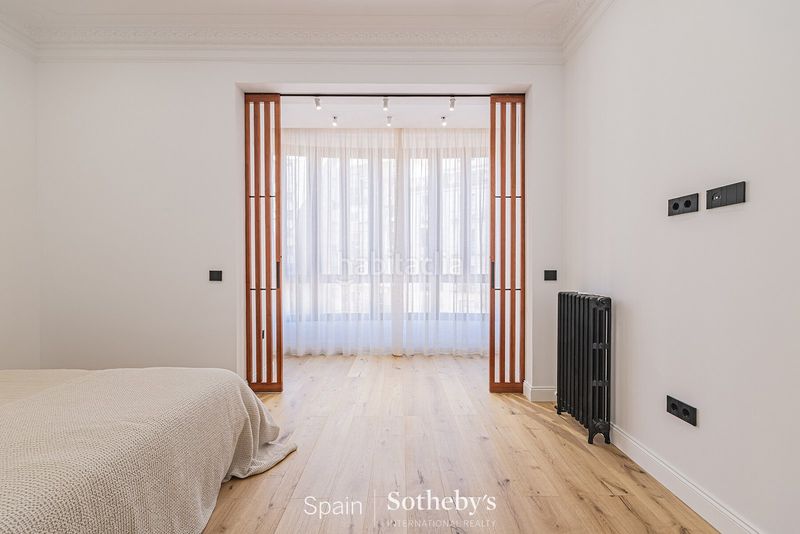 Foto ffa648f6-38aa-4bb2-8fe9-9f0fcf3d6744. Apartament amb calefacció a Dreta de l´Eixample Barcelona