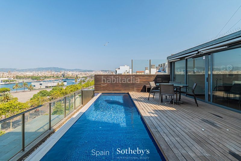 Foto 0a866575-2947-40f2-86f6-cb7beb342a2f. Àtic amb piscina a Barceloneta Barcelona
