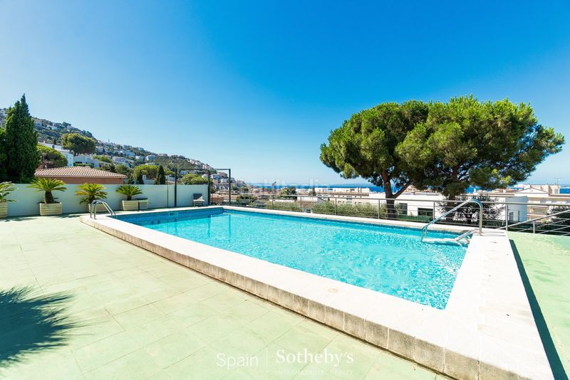 Foto 0dedfbe8-bb70-42e1-beaa-4a2c93de02a3. Casa amb calefacció aparcament piscina a Els Grecs-Mas Oliva Roses
