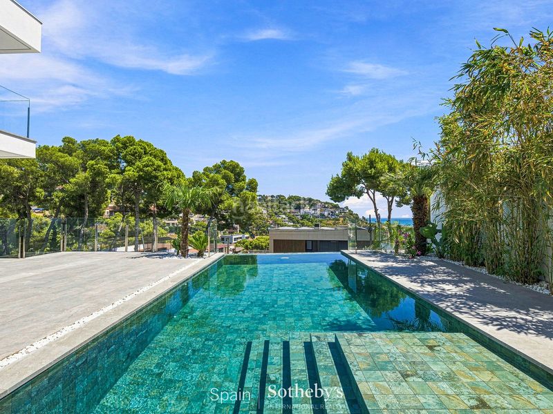 Foto 0f60d471-834e-459b-ba4d-f07f074563f4. Casa amb calefacció aparcament piscina a Bellamar Castelldefels