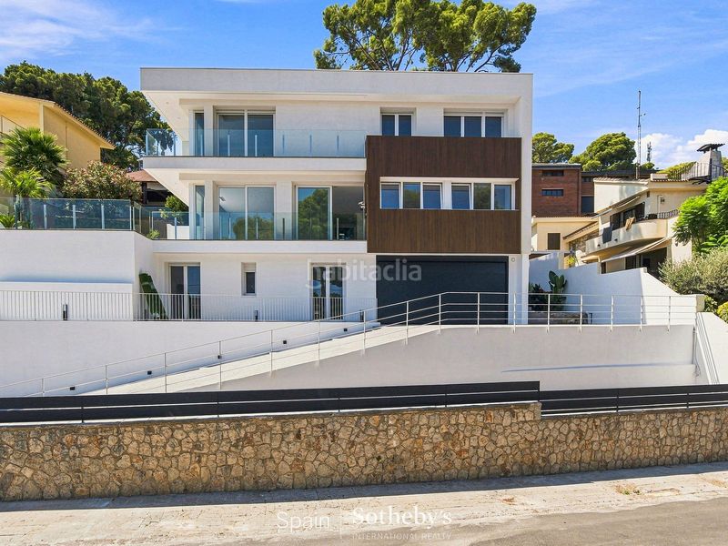 Foto 23b306af-61da-4f39-8421-685308c7feaa. Casa amb calefacció aparcament piscina a Bellamar Castelldefels