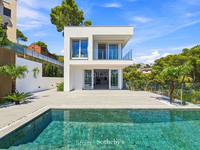 Foto d6faafdd-3739-40e1-9180-abb3311805aa. Casa amb calefacció aparcament piscina a Bellamar Castelldefels