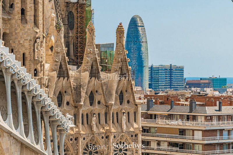 Foto 79f09d74-80e7-4674-aa5e-6aee6d8a0a42. Àtic amb calefacció a Sagrada Família Barcelona