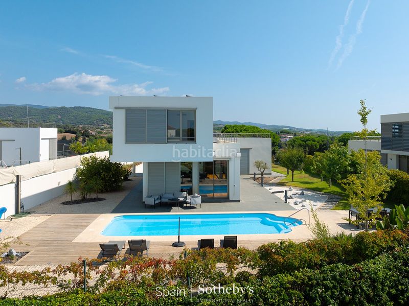 Foto 4ba000a9-5be7-4b5e-8747-d197f87bd9a1. Casa amb calefacció aparcament piscina a Urbanitzacions Arenys de Mar
