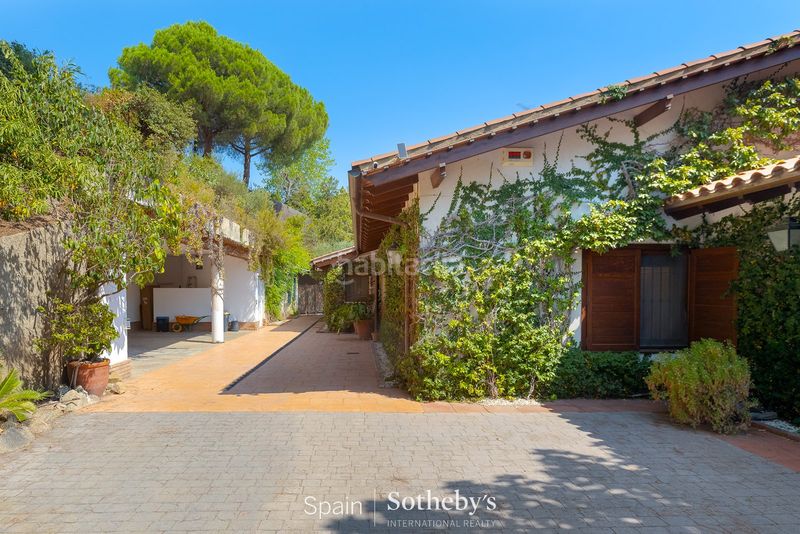 Foto ad71b48a-c3f6-4432-a5b3-d204121af7d4. Casa con riscaldamento parcheggio piscina in Cabrera de Mar