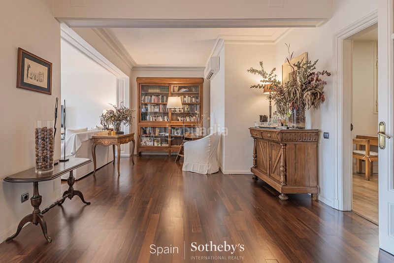 Foto 18f77bdf-7c68-4d1a-a7e6-de62cf1172ba. Apartament amb calefacció a Sant Gervasi - Galvany Barcelona