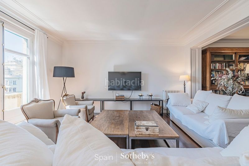 Foto bcd3c356-c9ed-43ab-b1e4-d9aeb6b99207. Apartament amb calefacció a Sant Gervasi - Galvany Barcelona