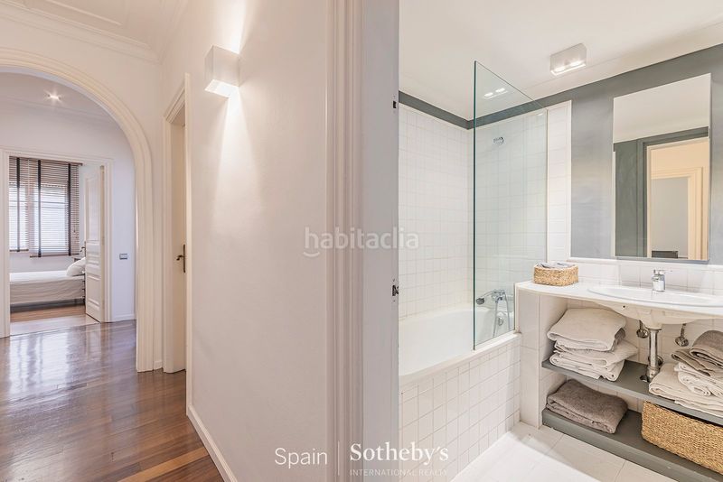 Foto f12a5cca-7537-465e-b1ad-ff9056d1bb00. Apartament amb calefacció a Sant Gervasi - Galvany Barcelona