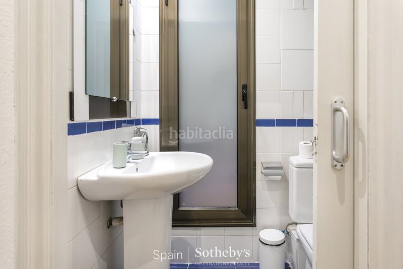 Foto b6055ac1-9768-4a6b-9ef9-921c3662743b. Apartament amb calefacció a Dreta de l´Eixample Barcelona