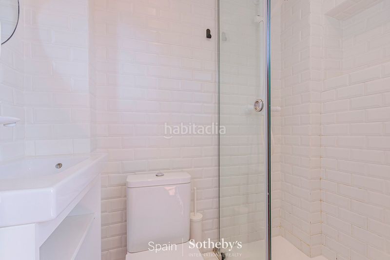 Foto 6153bb7b-ed22-47b5-896b-b0dee57ae8dd. Apartament amb calefacció a L´Antiga Esquerra de l´Eixample Barcelona